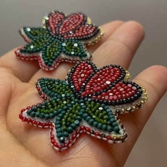 3 Pedal Florals ♥️ Stud earrings