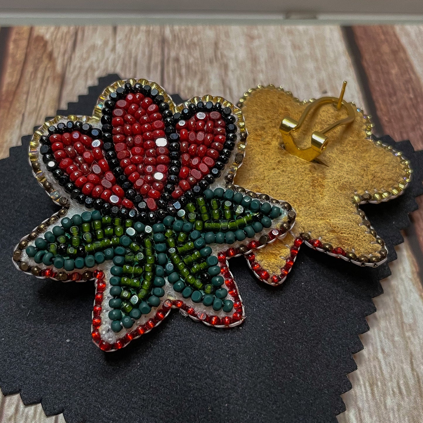 3 Pedal Florals ♥️ Stud earrings