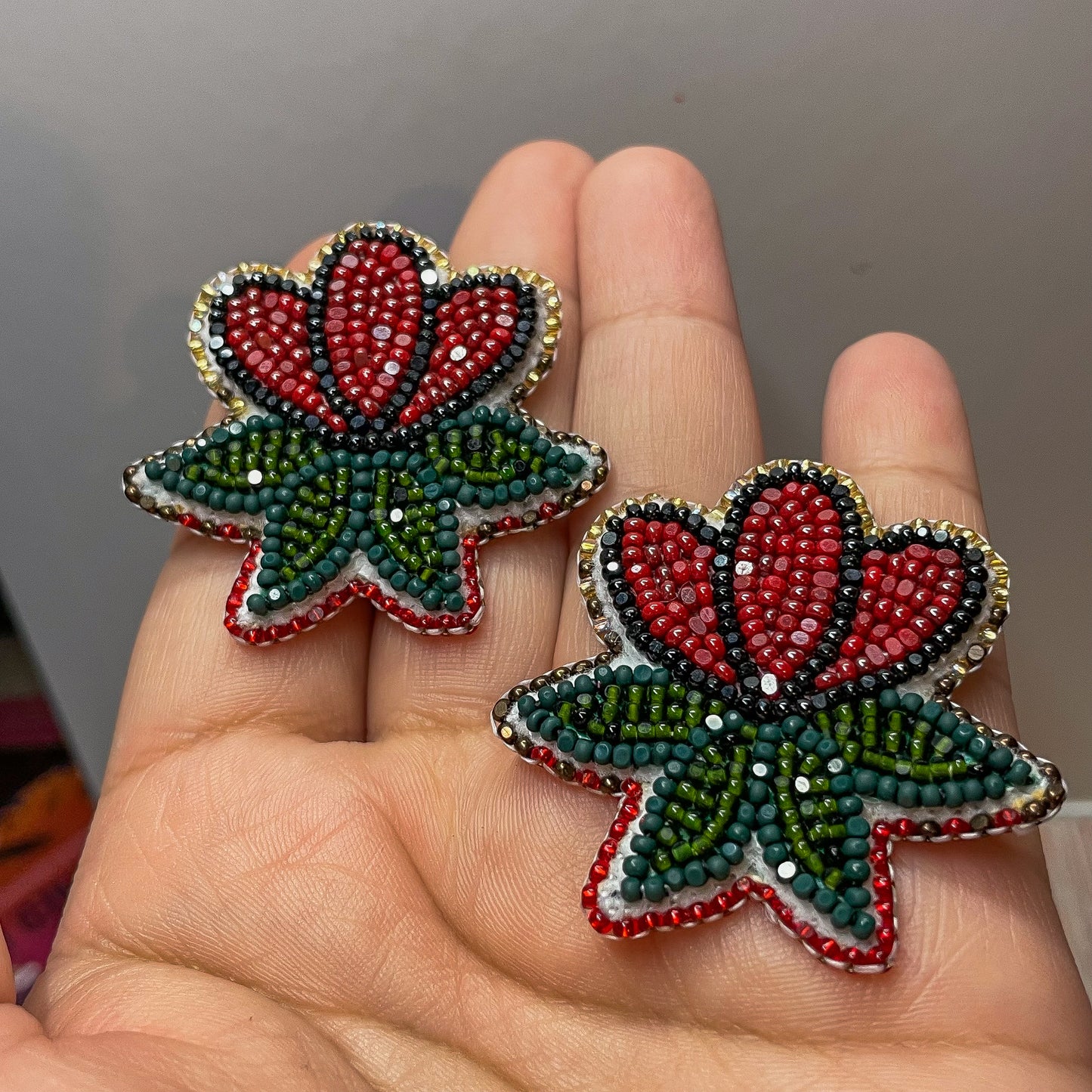 3 Pedal Florals ♥️ Stud earrings