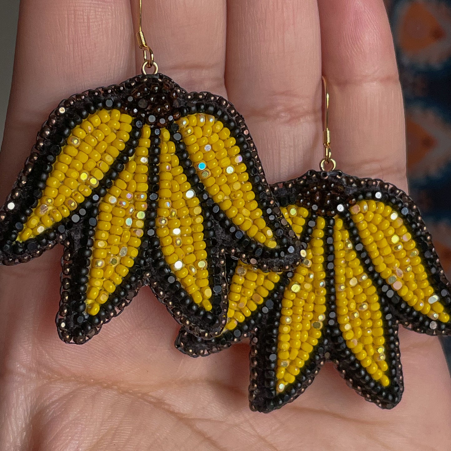 🌻 yellow floral dangles