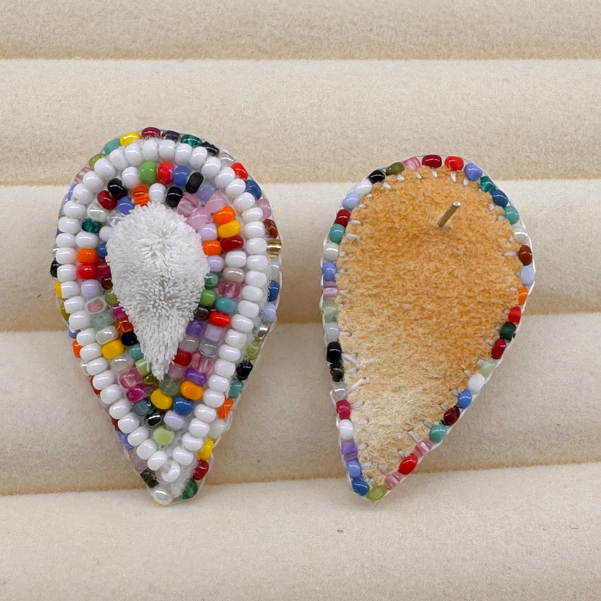 Tufted Tear Drop Bead Soup Studs